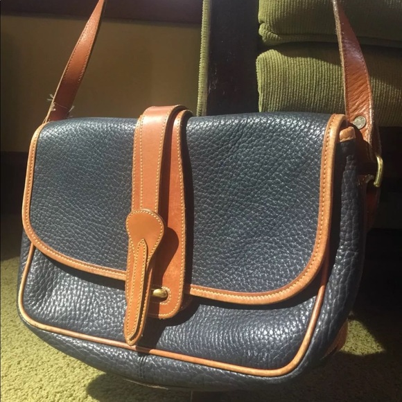 dooney and bourke side bag